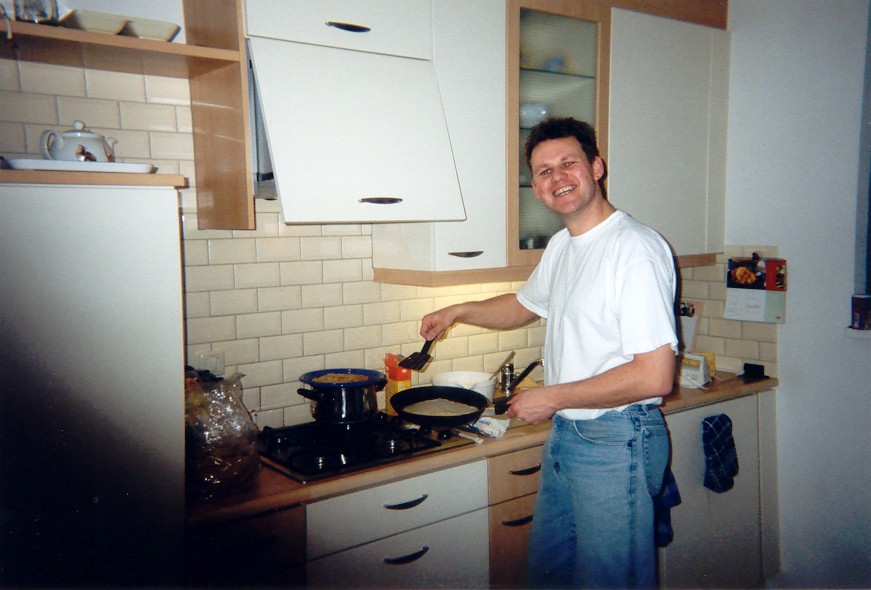 Image 12 of 40  -  105 kB