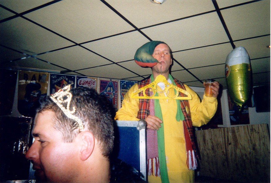 Image 35 of 40  -  138 kB