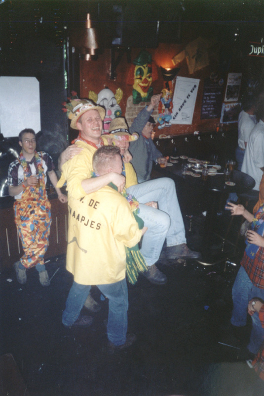 Image 45 of 51  -  146 kB
